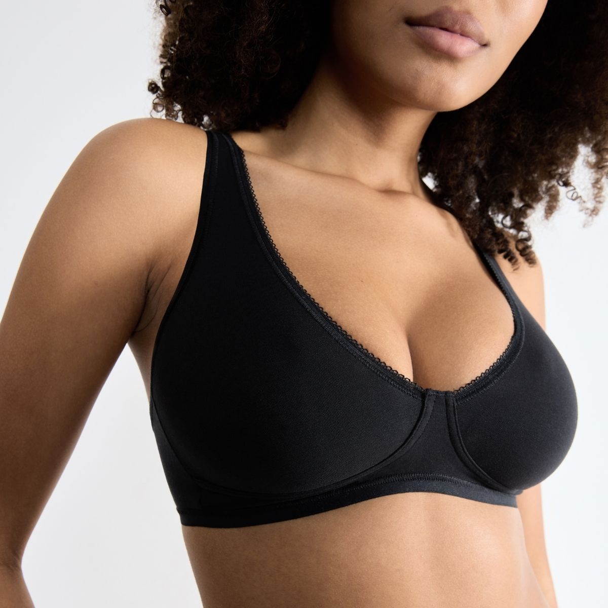 Sloggi Basic+ BH uden bøjle, sort - 10222327 - 0004 - Black