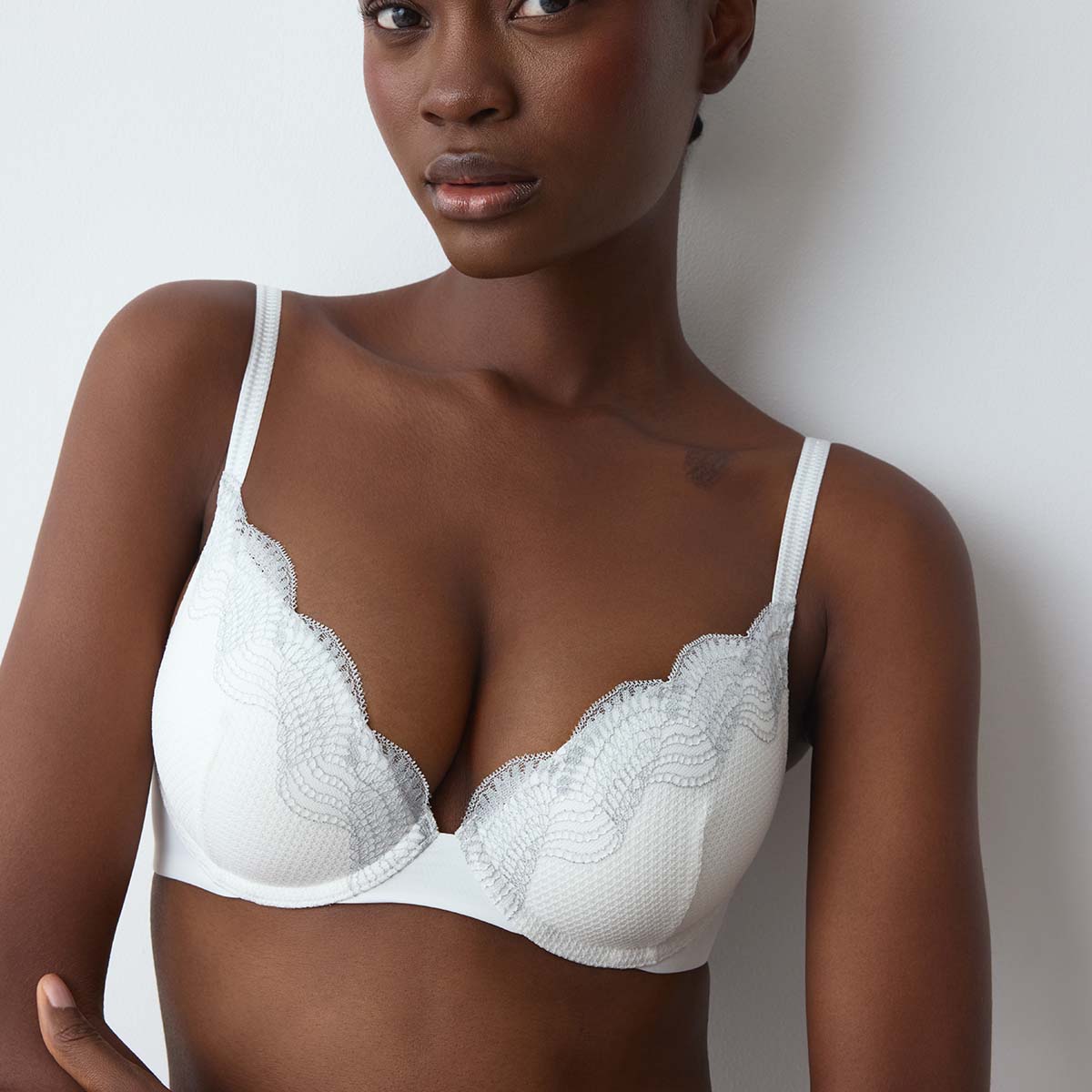 Triumph Triumph Comfort Glam WHU push-up BH, hvid - 10224965 - 00GZ - Silk White