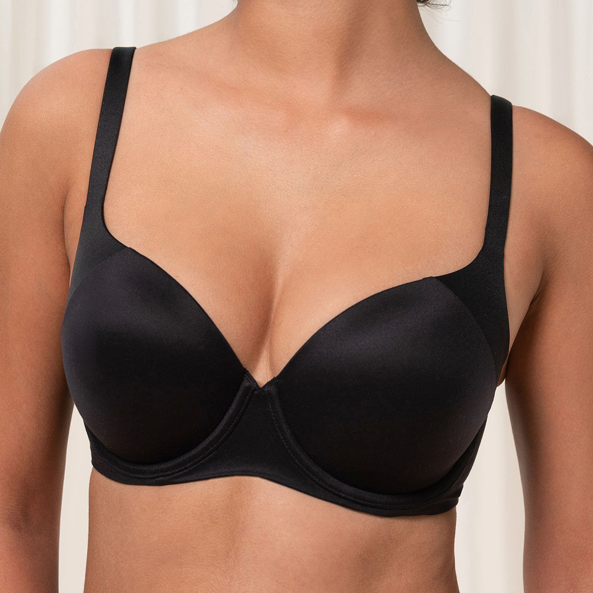 Triumph Body Make-Up Soft Touch WP - Black - 10194318-0004