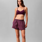 Calvin Klein shorts, lilla - LV00QS7596 - 4I7 - Bespoke Stripe+Dark Purple