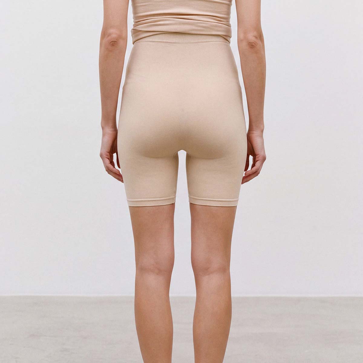 Mamalicious MLtia Jeanne gravidtetsshorts, beige - 20011101 - Mellow Buff - Mellow Buff