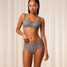 Triumph Body Make-Up Illusion Lace Shorty - Pigeon Grey - 10219748-3091